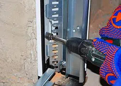 United Garage Doors Humble, TX 281-915-0831 - installation-side